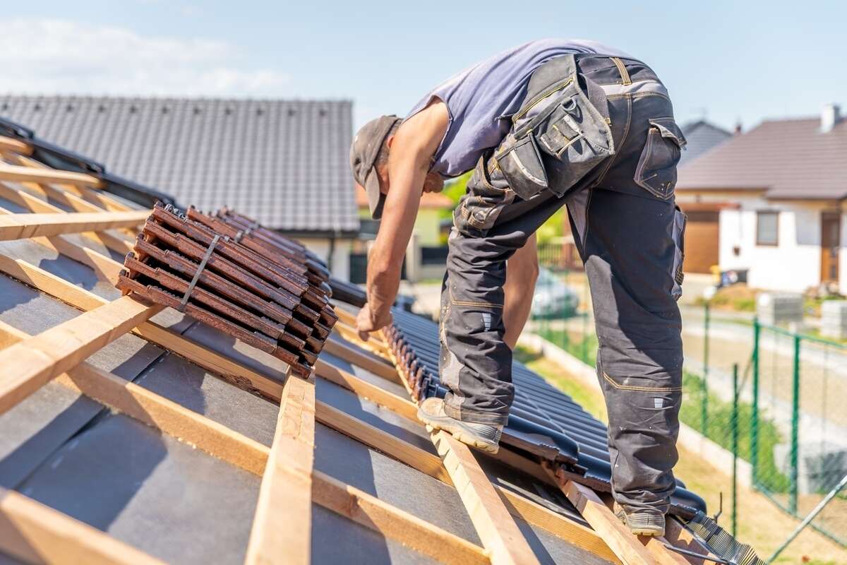 Réparations de toitures de mason à Laval